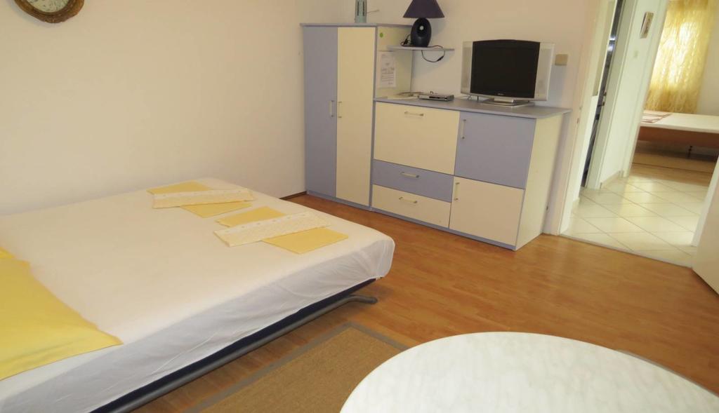 Apartments Corluka Baška Voda Екстериор снимка